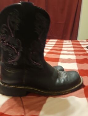 Ariat Black and Brown Leather Boot Interior Label